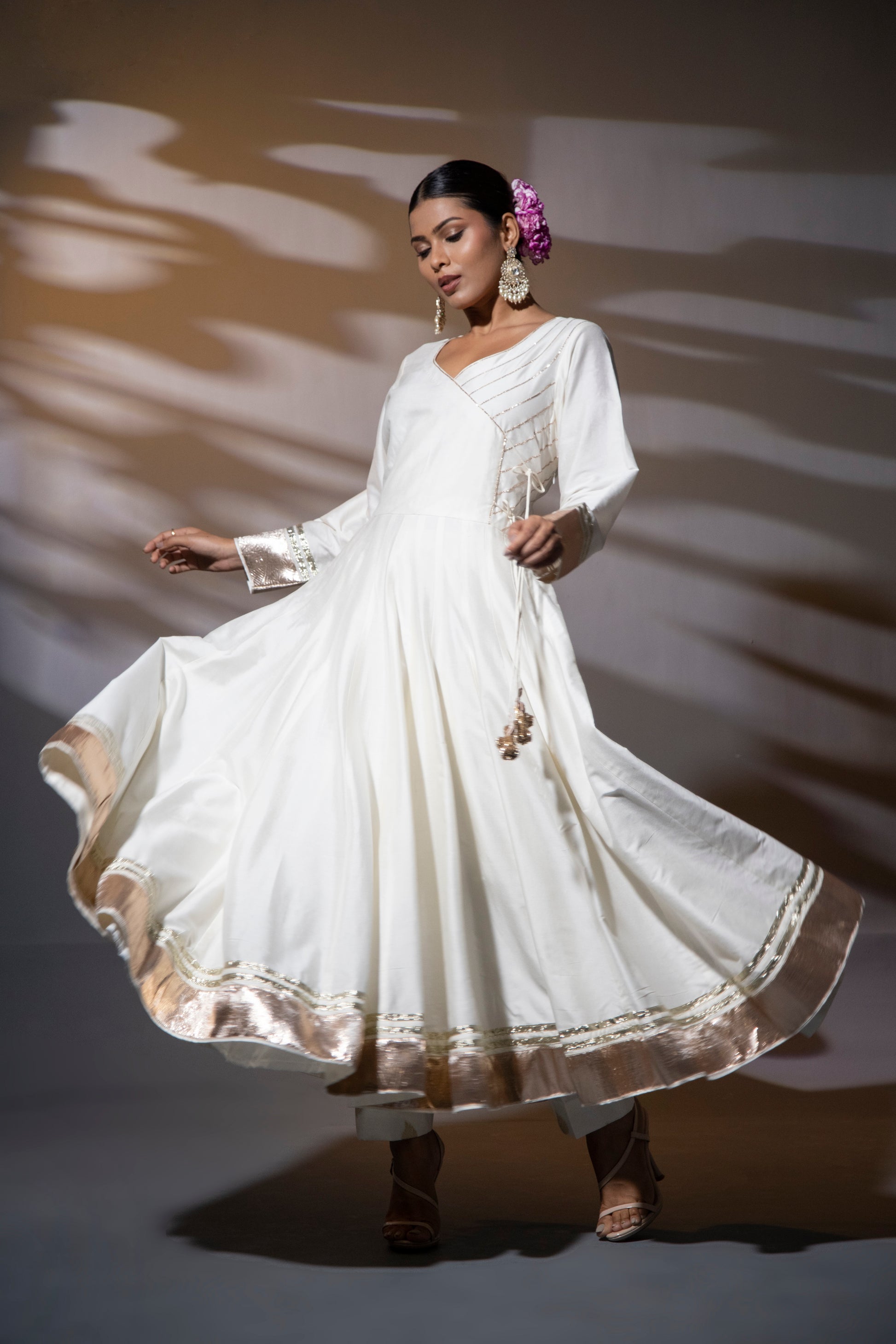 Fiza Ivory Anarkali with Pants and Dupatta – Shweta Dabas