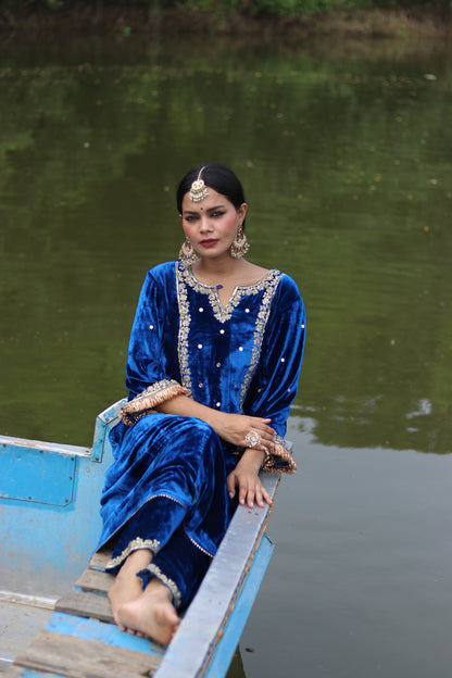 Regal Silk Velvet Suit with Etheral Tissue Dupatta